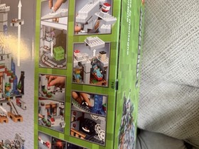 LEGO Minecraft: The Mountain Cave (21137) - factory sealed, retired, genuine