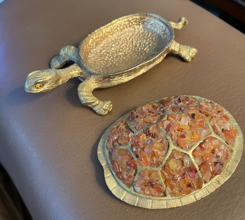 HEAVY 4 1/2" GOLD TONE AND ORANGE STONES TURTLE JEWELRY BOX / TRINKET BOX - Picture 3 of 4