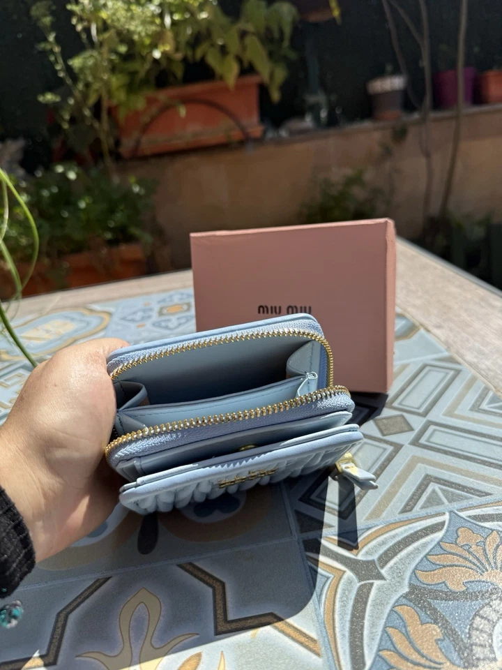 Cartera Miu Miu - Imagen 2 de 4