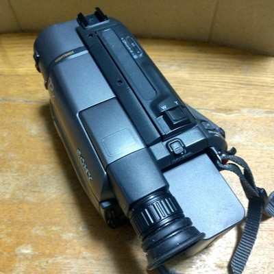 Sony CCD-TRV425 Handycam Video Camcorder 8mm Video Used From JAPAN