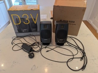 ADAM Audio D3V Active Studio Monitor System Pair USB C Wired Black