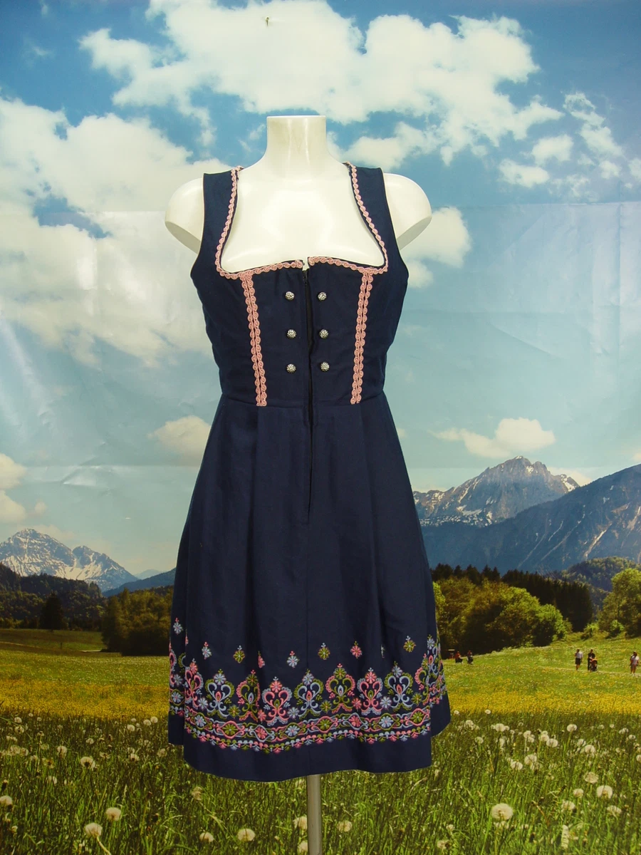 Vintage dirndl shop dress