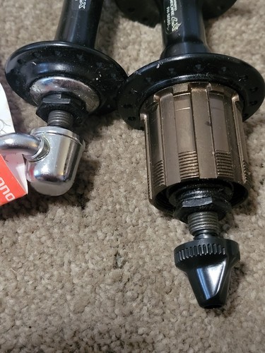 Vintage NOS Shimano Deore LX hubs HB-M560 32 hole mountain bike atb mtb - Picture 4 of 6