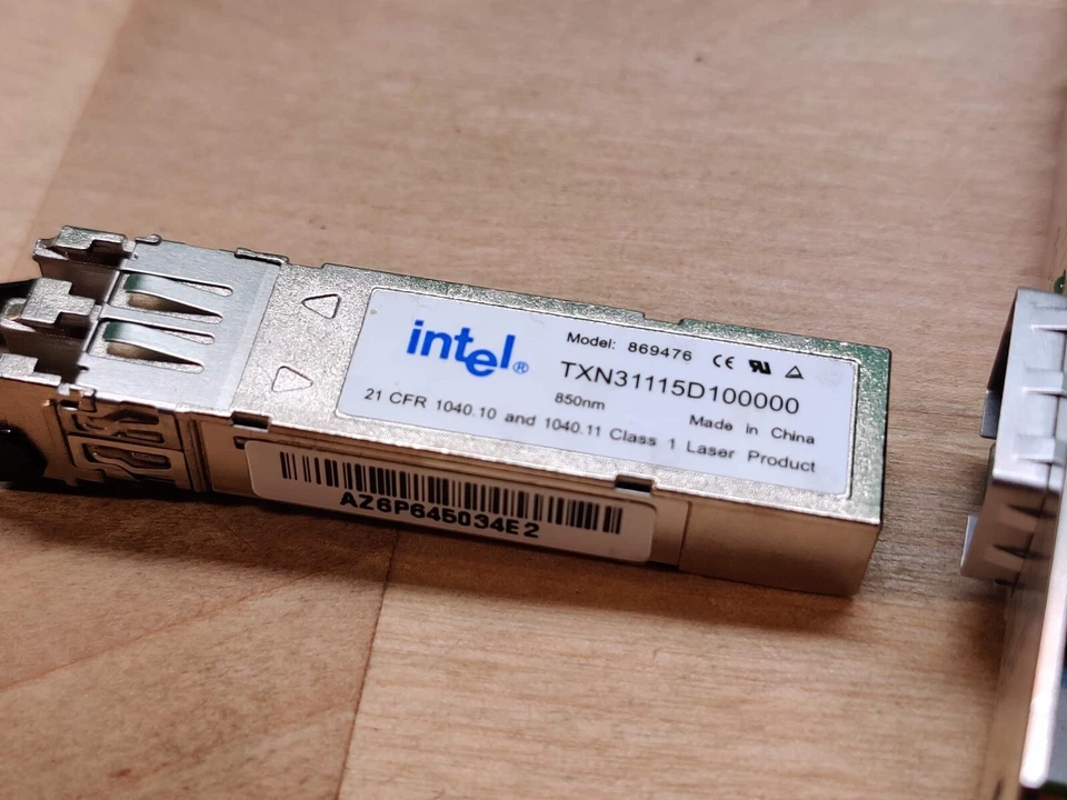 Adaptador de bus host ATTO Celerity FC41ES 4Gb/s Fibre Channel PCIe 2.0 para Mac/PC Foto 3 de 4