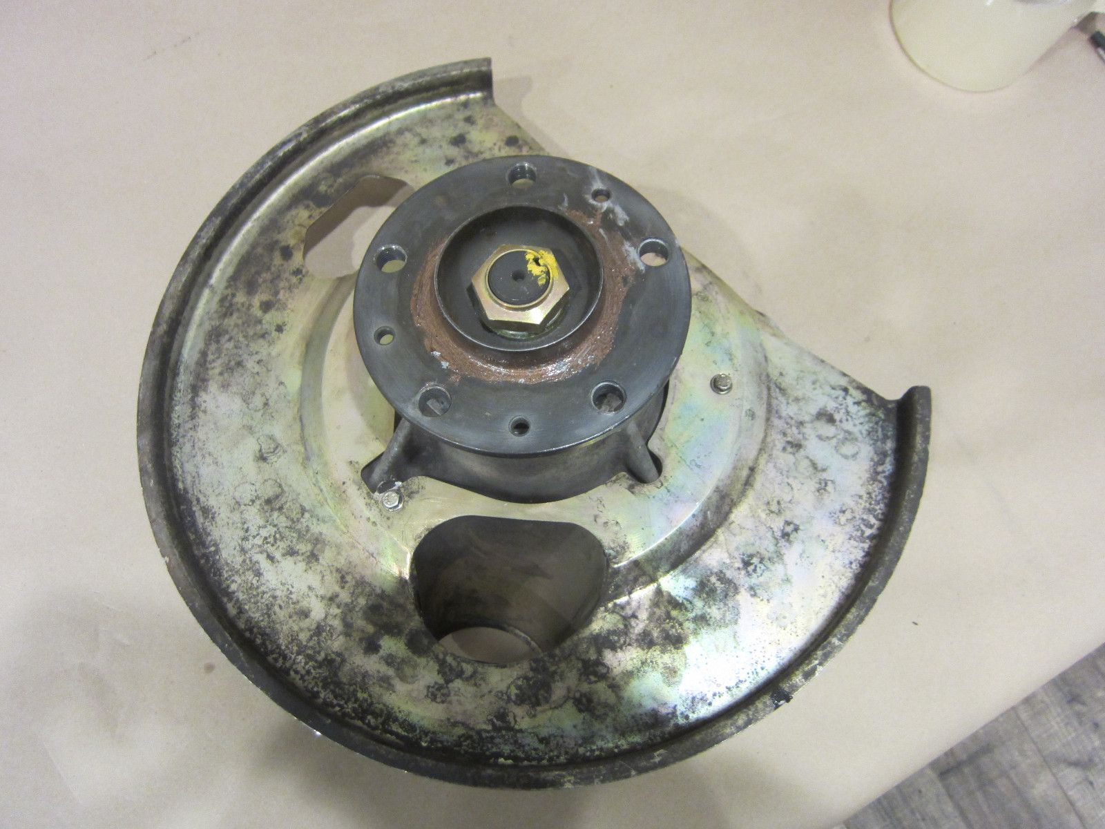 Lamborghini Diablo - RH Front Hub Housing With Hub And Bearing-Part# 0051000984