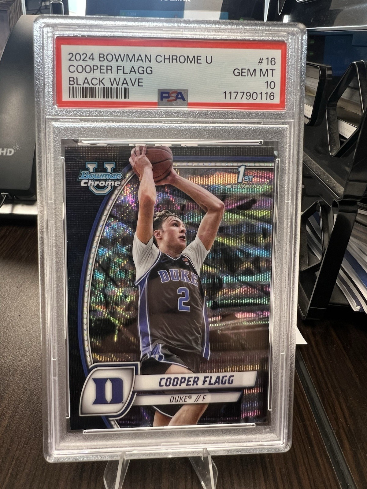 🔥🔥2024-25 Bowman U Chrome #16 Cooper Flagg 1st Black Wave Refractor PSA 10