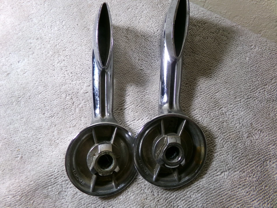 Pr. Manijas de puerta NOS, se adaptan a algunos autos Ford, Lincoln, Mercury exclusivos de principios de 1960 Foto 3 de 3