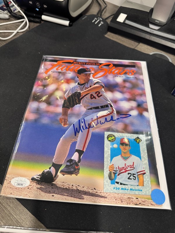 Future Stars Magazine Mike Mussina Autographed JSA
