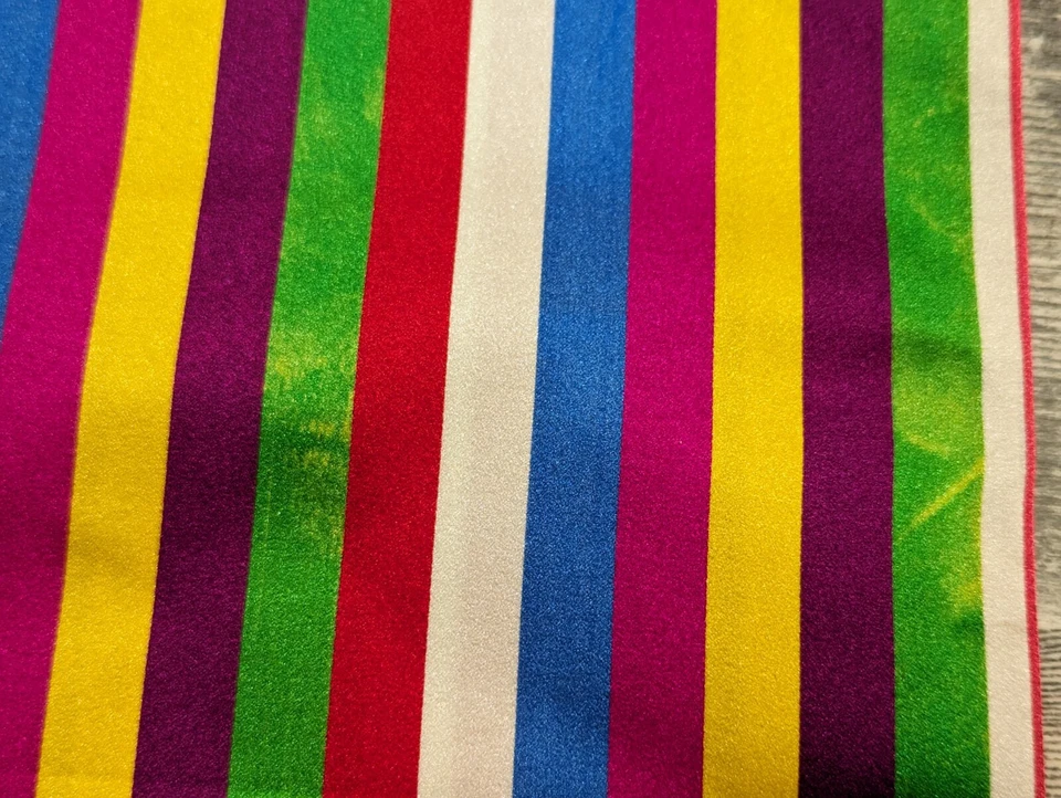 Tela satinada a rayas multicolor Foto 3 de 4