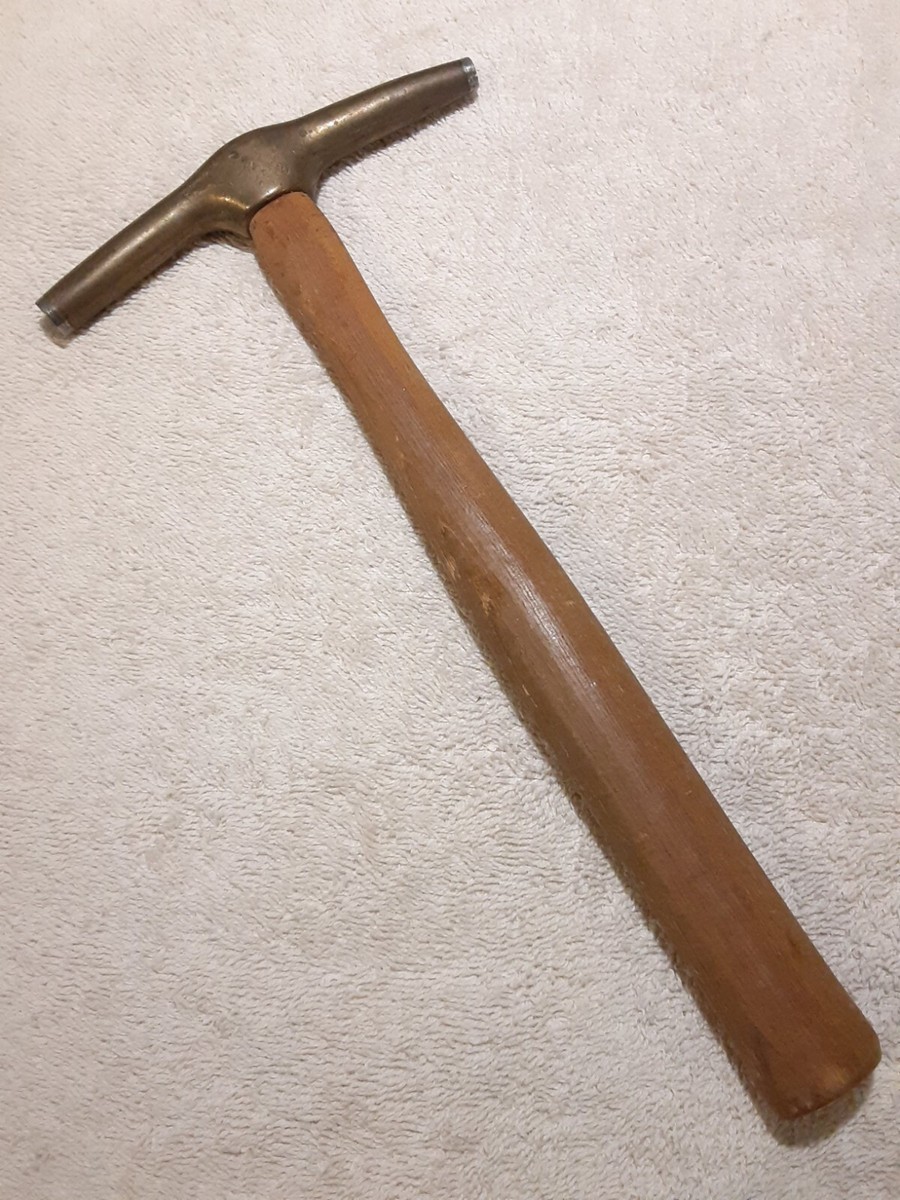 VINTAGE G W MOUNT MAGNETIC LEATHER TOOL, TACK COBLERS HAMMER