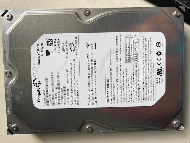 Internal hard drives 200GB drives 1 Western digital and 1 Seagate-New - Image 2 of 2