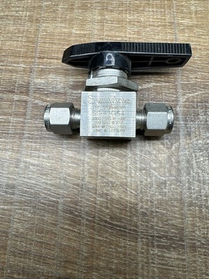 1- Swagelok Stainless Steel 40G Series Ball Valve, 1/4'' OD Tube, SS-43GS4 (B1-1)