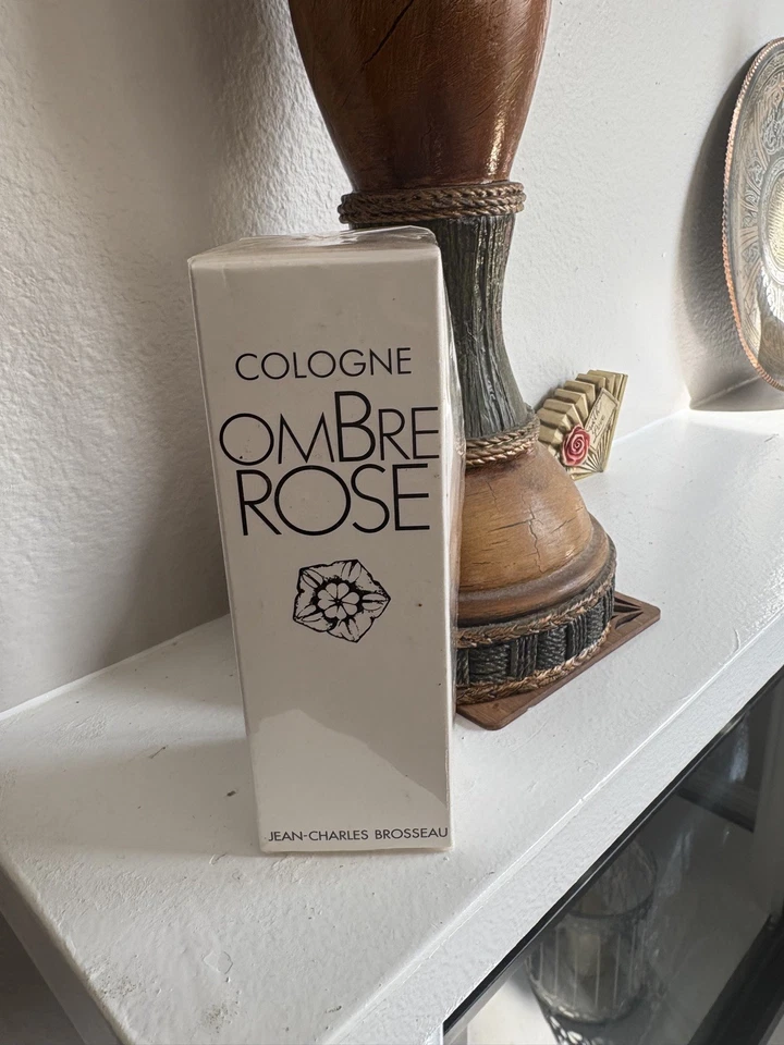 Fragancia para mujer Ombre Rose de Jean Charles Brosseau - 3,4 fl oz EDC sellada Foto 2 de 3