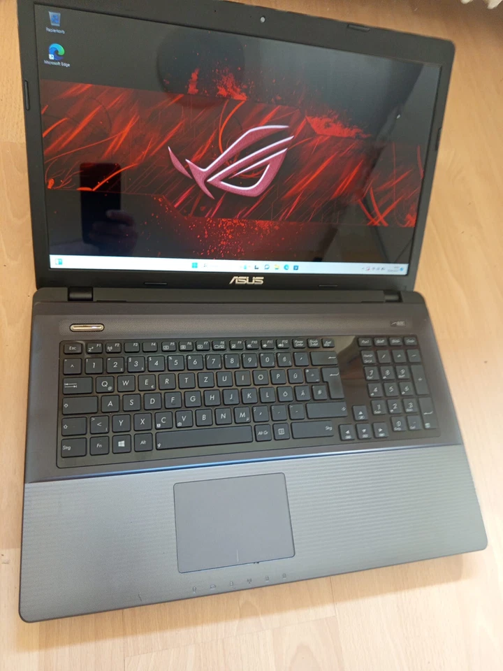 Asus K95V 18;4, Zoll ,Full HD,Quad Core I7 3610QM,.32GB  2 TB SSD.3 TBHDD Win 11