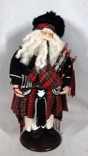 RARE HAND MADE SCOTTISH SANTA IN KILT OUTFIT WITH BAGPIPE 16.5" ON STAND NEW