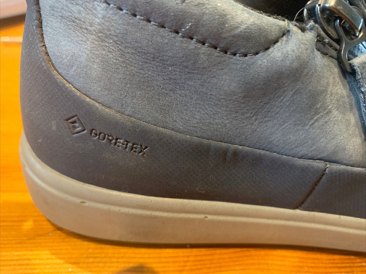 Ladies Blue Ecco Shoes Size 36 gortex