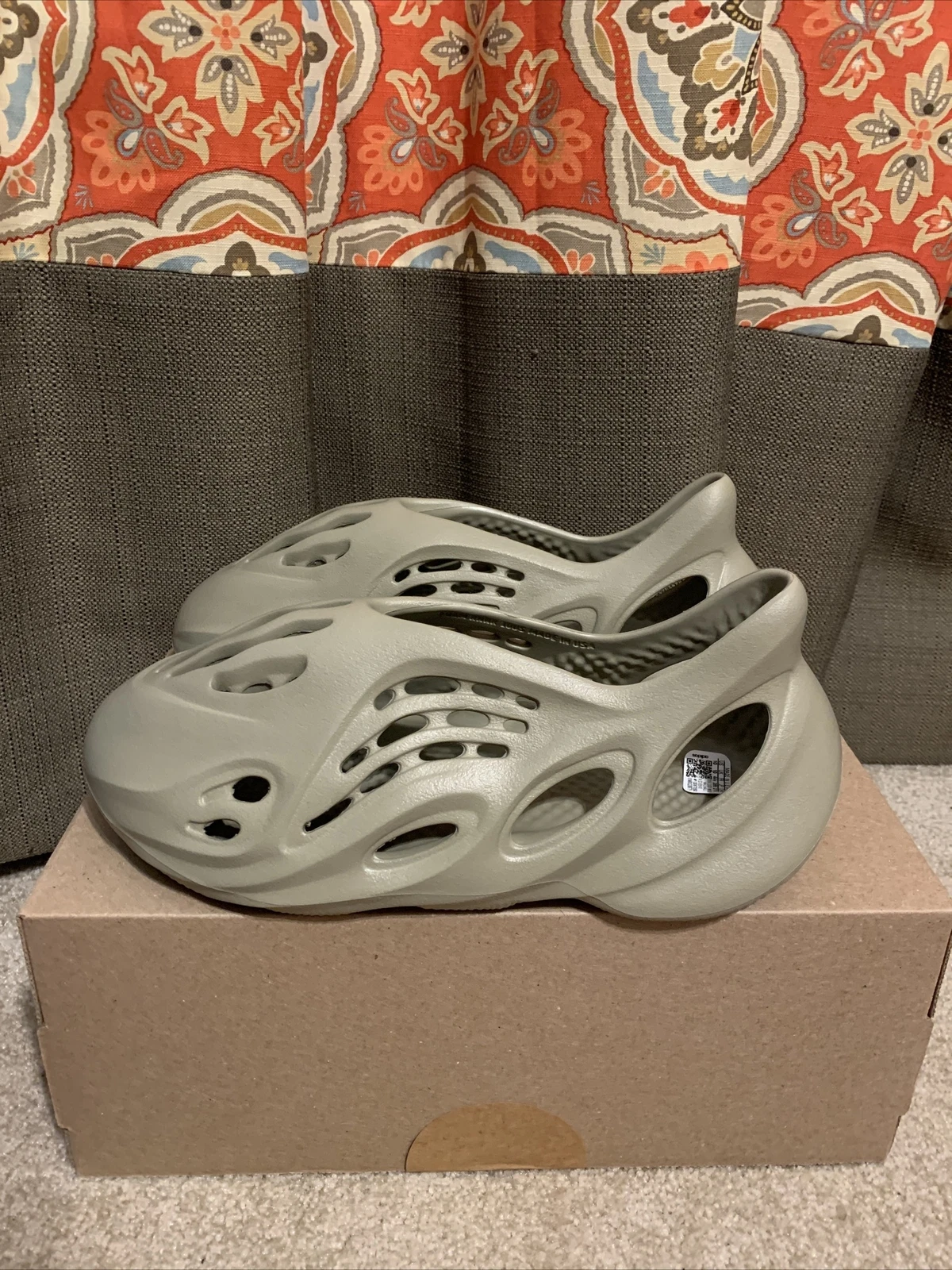 Adidas Yeezy Foam Runner RNNR sale di pietra GV6840 da uomo NUOVO IN MANO taglia 12