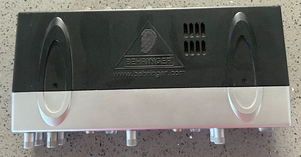 Behringer Mini Amp800 4 Channel Stereo Headphone Amplifier - NO Power Supply - Image 3 of 4