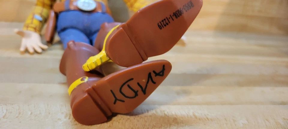 Boneca de Pelúcia Vintage Disney Pixar Toy Story 16" Cowboy Woody Pull String Andy - Imagem 3 de 4