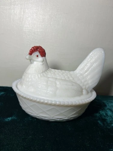 Vintage Westmoreland Glass Hen On Nest White Milk Hand painted Dish Decor South