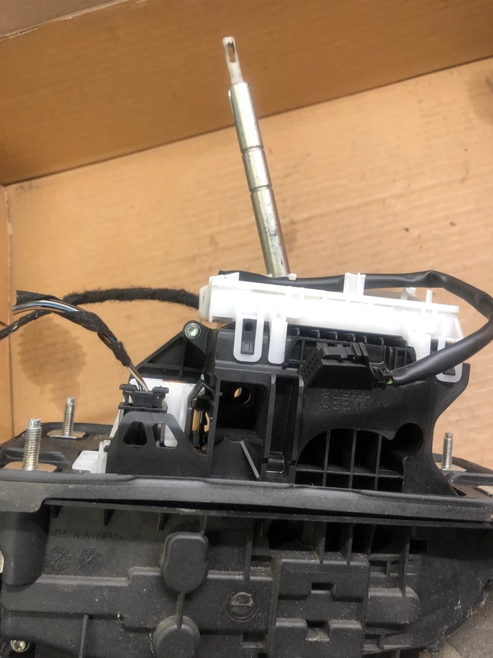 Conjunto de palanca de cambios de transmisión automática AUDI A4 A5 2009-2012 8K1713041H Foto 2 de 4