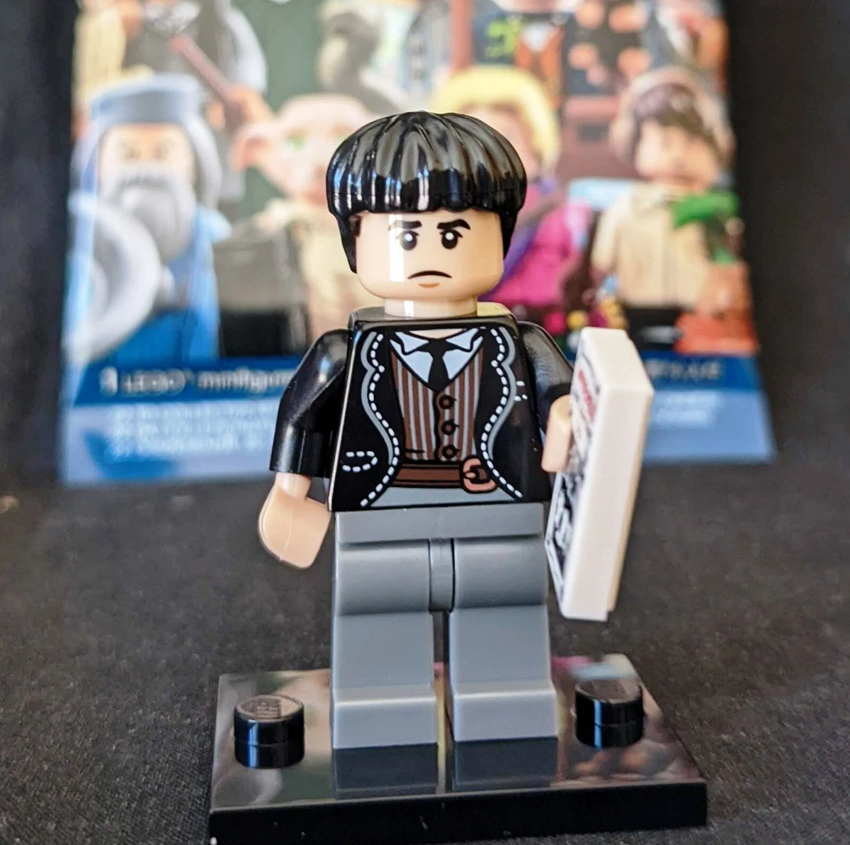 Lego hotsell credence barebone