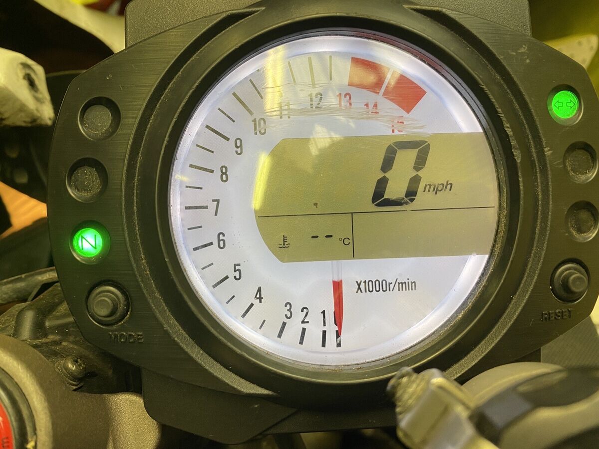 KAWASAKI ZX10R 2006 2007 06 07 D6F D7F CLOCKS DASH CLUSTER KAWASAKI ZX10R 2006 2007 06 07 D6F D7F CLOCKS DASH CLUSTER