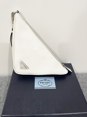 [Prada] Triangle Logo Saffiano Zipper ☆送料込☆ PRADA Saffiano Prada Triangle bag – BORDER-GARA