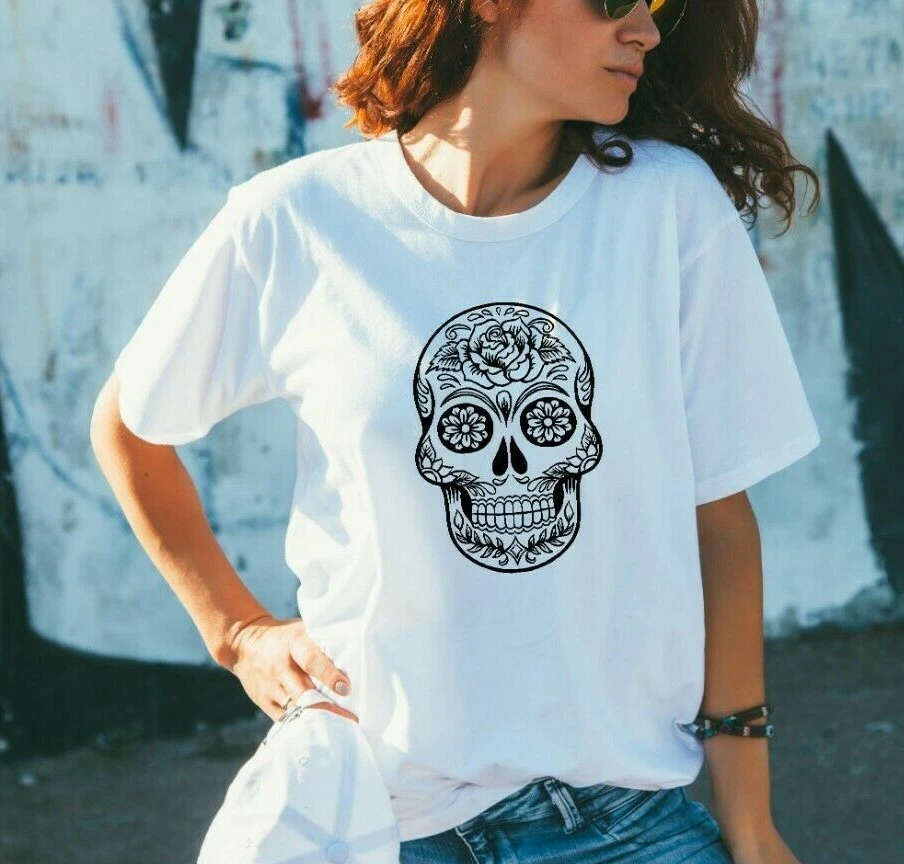Ladies skull sales top