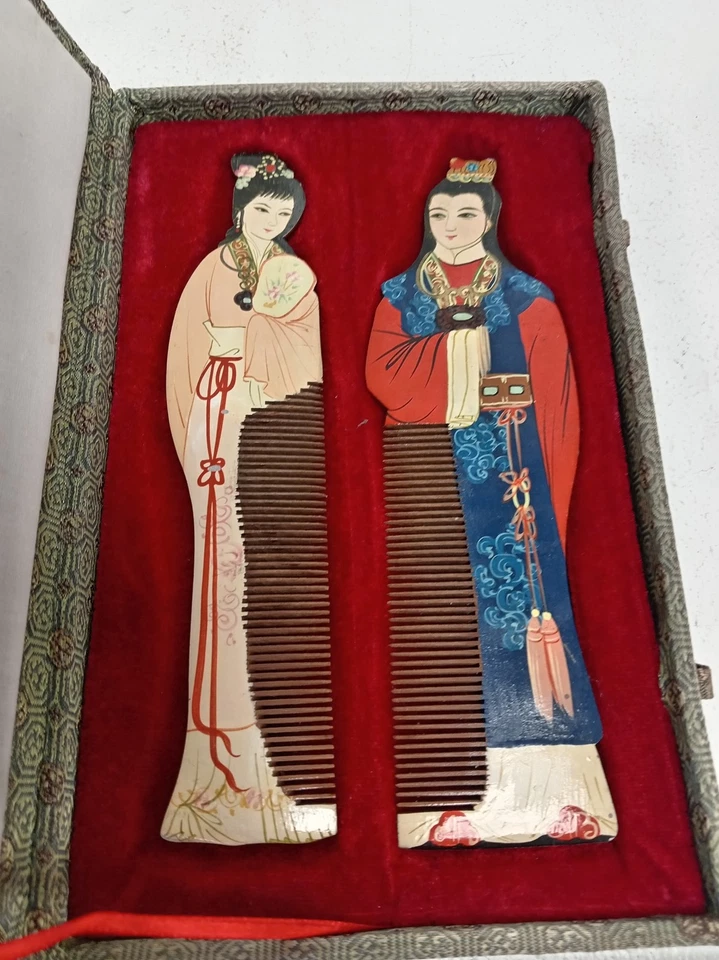 Vintage Chinese Wooden Combs Set in Silk Box Hand Painted Figures - Image 2 of 4