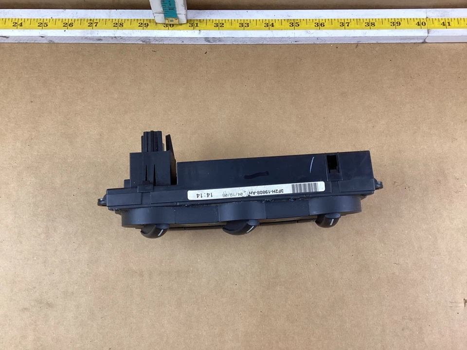 2005 - 2007 Mercury Montego Temperature Climate Control Module 3F2H-19808-AH OEM - Image 2 of 4
