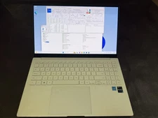 Samsung Galaxy Book2 Pro 15.6" OLED 512GB SSD, Intel i7 1260p 16GB RAM Win11 Pro
