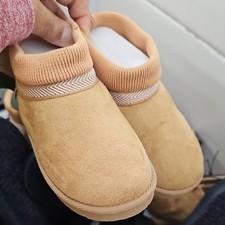 PAWZ Tan Faux Fur Slippers