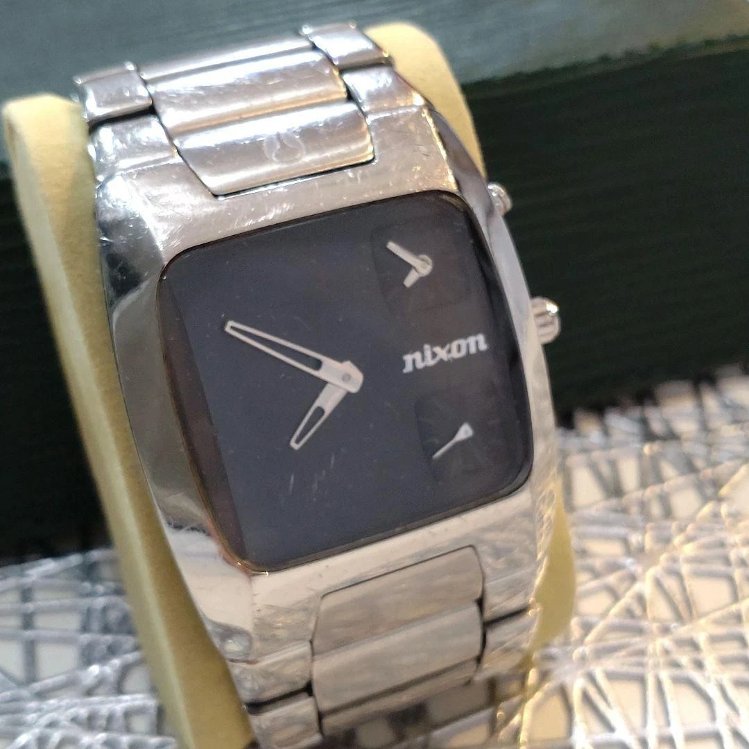 Preços baixos em Relógios de pulso Nixon Banks | eBay