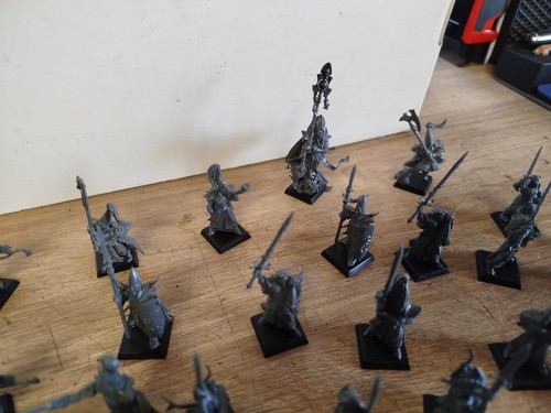 Lot Figurines WARHAMMER games workshop VINTAGE - Picture 4 of 5