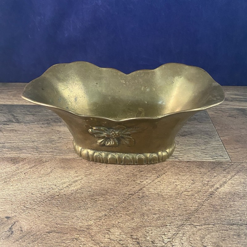 Vintage Brass Basket Floral Design 7.75" x 4 3/8" x 3" Planter Holiday Décor