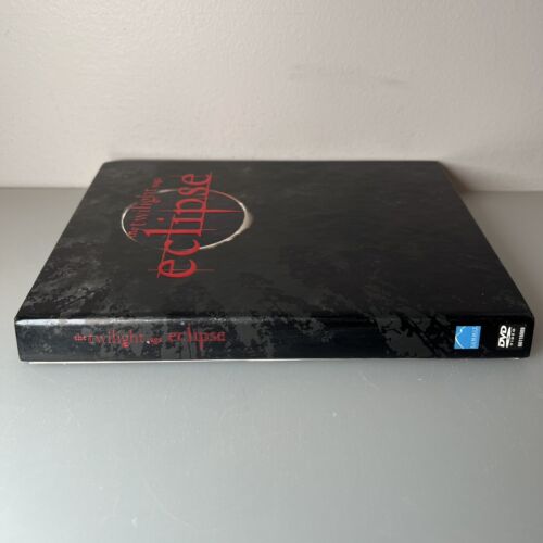 The Twilight Saga: Eclipse 2 Disc DVD Collectors Edition 6 Card Gift Set - Picture 8 of 11