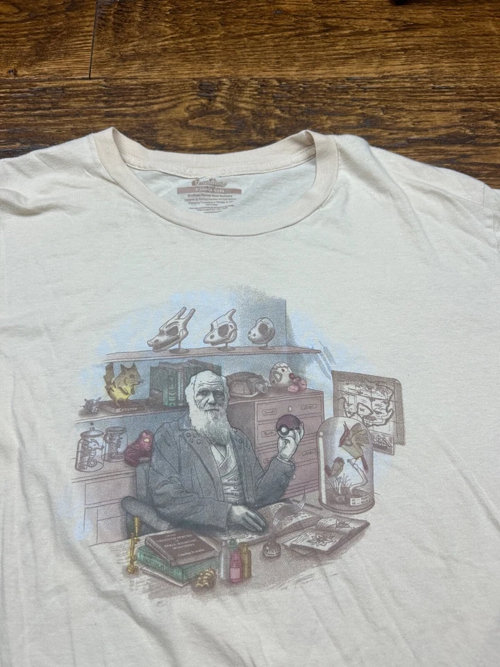 Camisa Charles Darwin Pokemon Talla XL Profesor Roble Ceniza Darwinismo Evolución Pikachu Foto 3 de 4