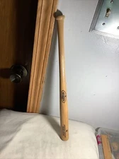 Louisville Slugger Museum & Factory 18” Baseball Wood Mini Bat Souvenir