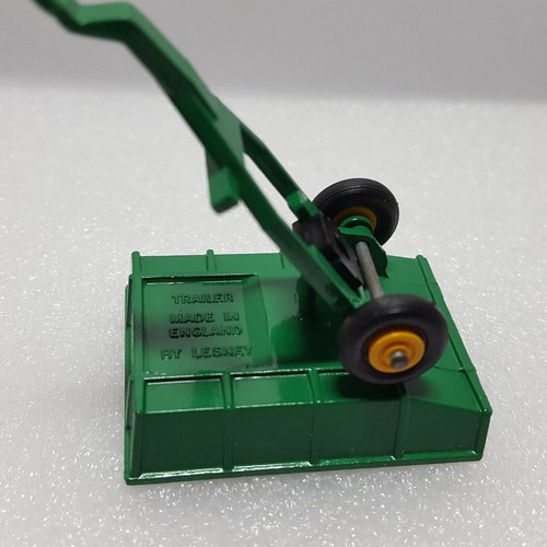 Lesney Matchbox #51 JOHN DEERE TRAILER w/ Black Wheels & Original Box - READ - Picture 8 of 14