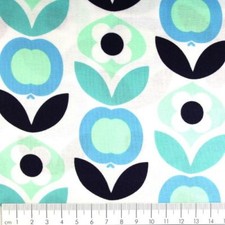 Stoffe Copenhagen Baumwollstoff Blumen blau auf weiß bedruckt skandinavisch