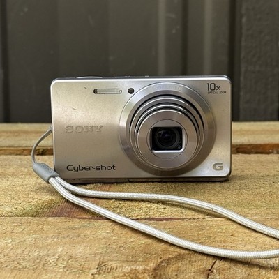 Sony Cyber-shot DSC-W690 16.1MP Digital Camera 10x Zoom Camera - Silver