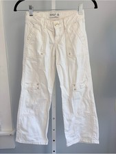 Abercrombie Fitch kids relaxed cargo pants in a crisp white color sz 7/8