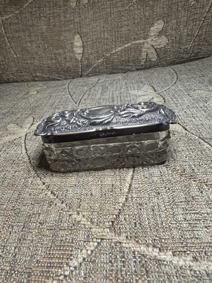 SCHÖNER ANTIKER SCHMUCK STERLINGSILBER UND GLAS SCHATULLE GESTEMPELT SCHMUCKSTÜCK 1904