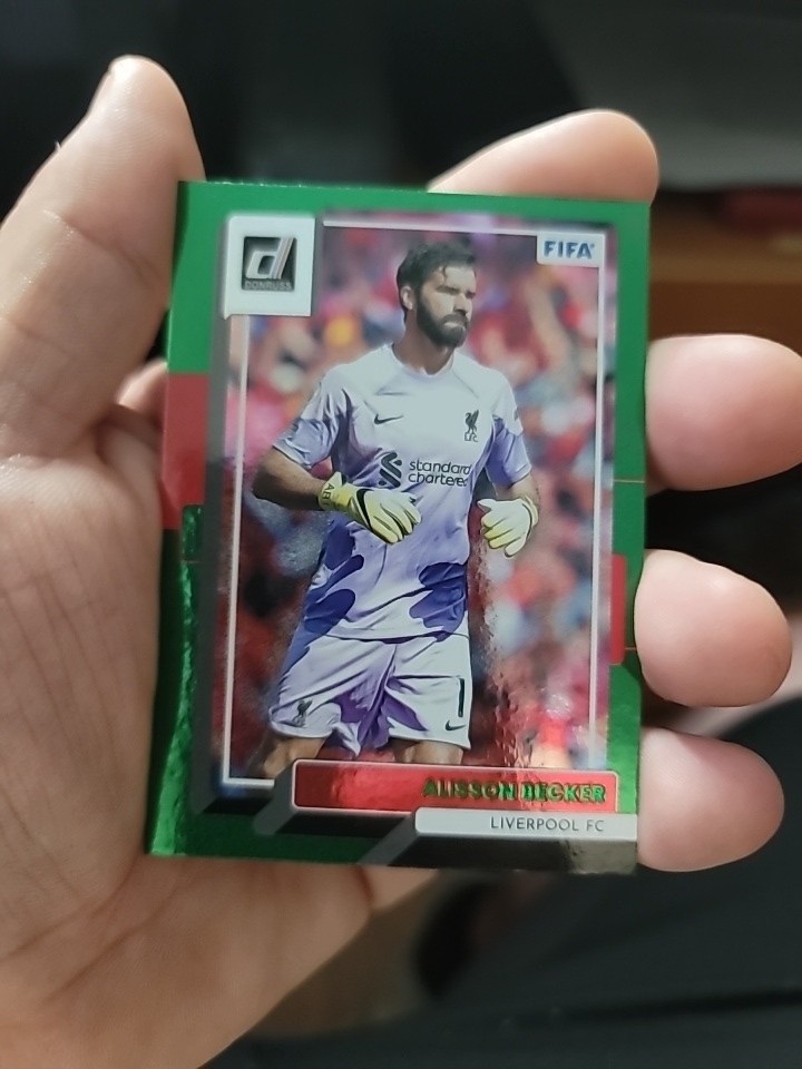 2022-23 Panini Donruss - Alisson Becker Green #74- Liverpool