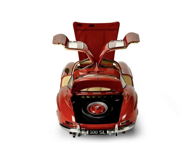 New IXO Models Mercedes Benz 300 SL 1:8 Model Car Red 20010114 KidBX - Immagine 4 di 4