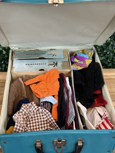 Vintage 1962 KEN Barbie Teal Convertible Carrying Case Packed with Boy Clothing