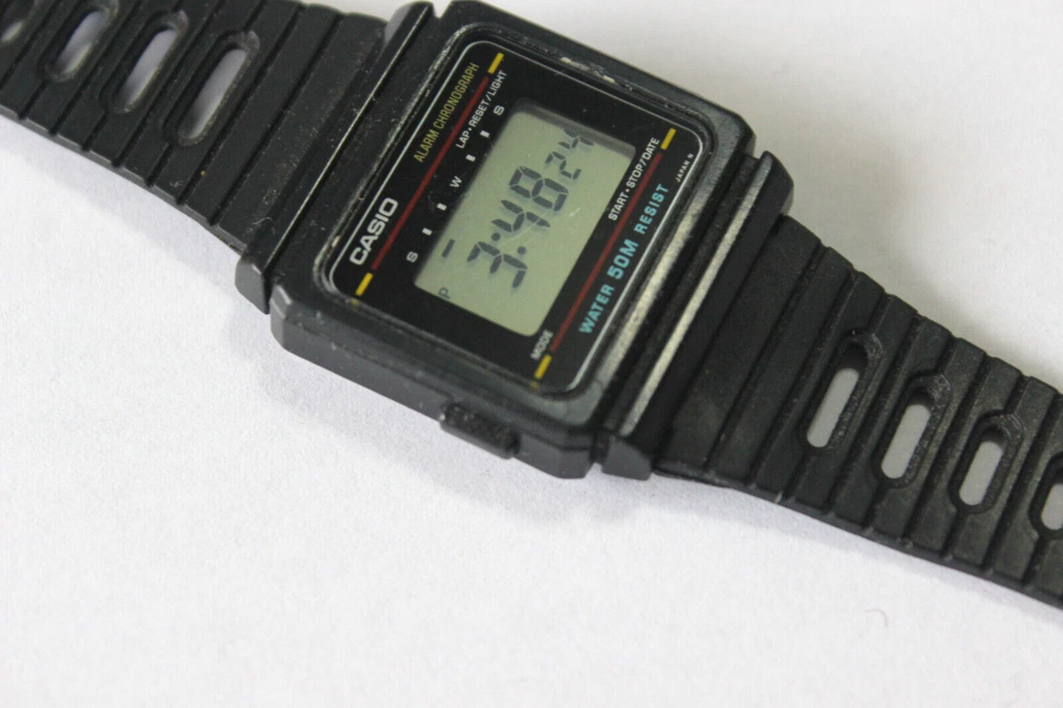 RELOJ CASIO W 11 M DULO 203 STAINLEES STEEL BACK MADE IN JAPAN