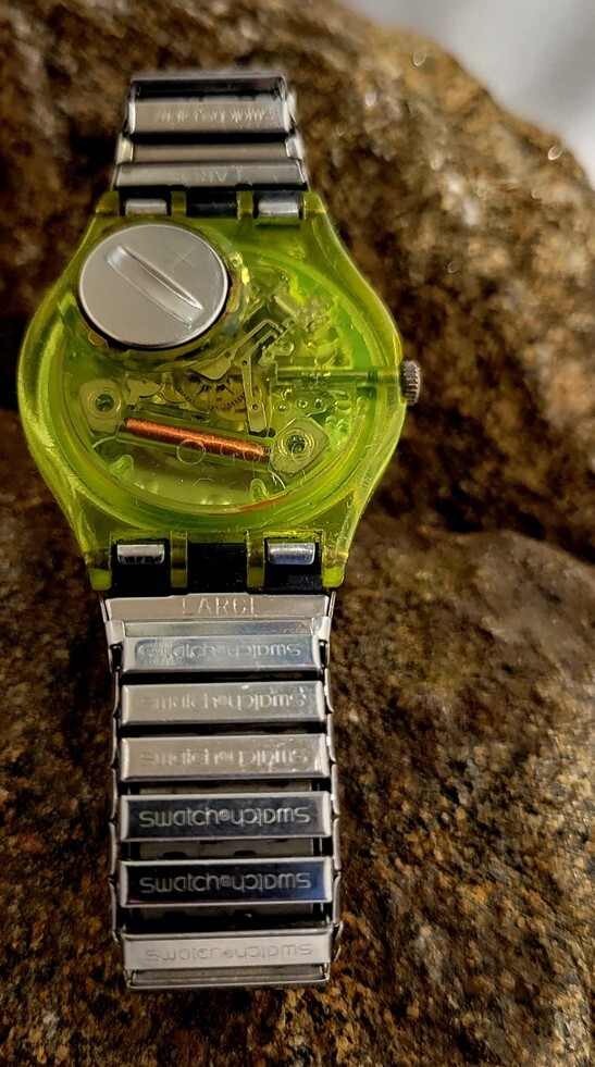 Vintage 80s Green Silicone Quartz Watch Vintage Watches Mint Green Quartz Watch Crystal Bezel  main image 4