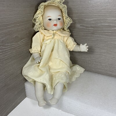 Vintage Heritage Bisque Ceramic Musical Baby Doll Brahms Lullaby 12 